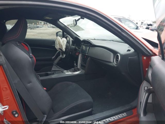 JF1ZNAA16F9700542 Scion FR-S