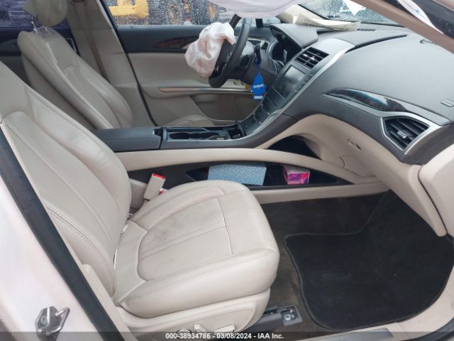 3LN6L2G92GR625247 Lincoln MKZ