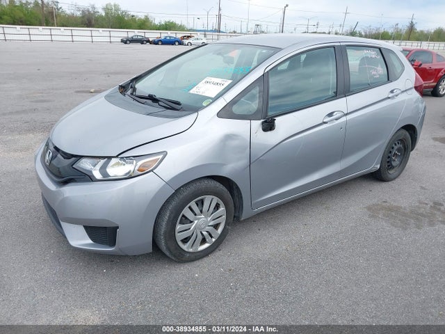 Honda FIT LX 2017 3HGGK5G51HM700529 Image 2