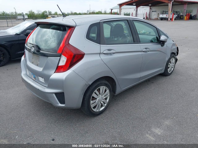 Honda FIT LX 2017 3HGGK5G51HM700529 Image 4