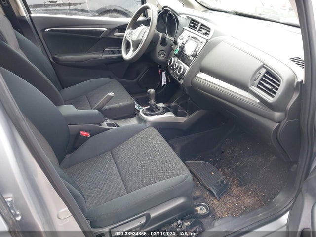 Honda FIT LX 2017 3HGGK5G51HM700529 Image 5