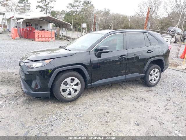 Toyota RAV4 LE 2021 2T3K1RFVXMC156613 Image 2