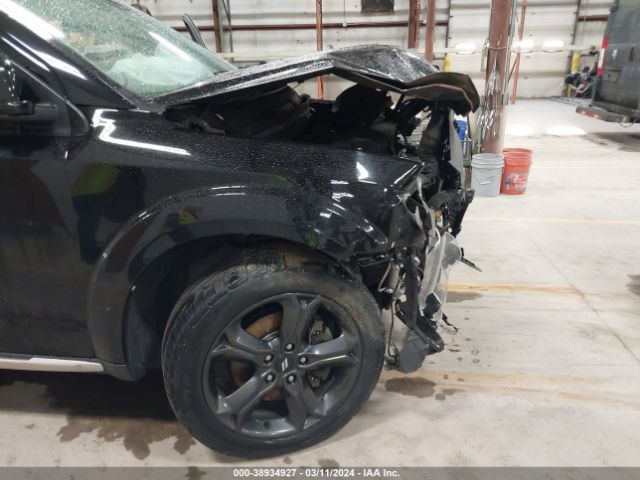 3C4PDDGG5JT371043 Dodge Journey Crossroad Awd
