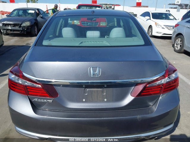 Honda ACCORD EX 2017 1HGCR2F03HA207060 Image 17