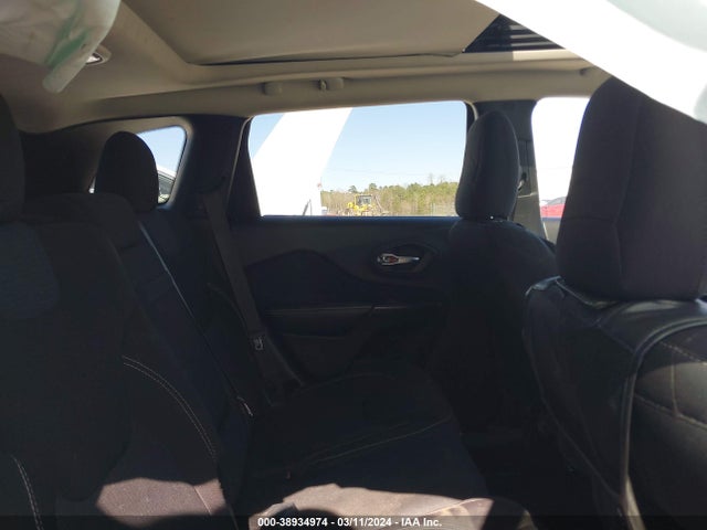 Jeep Cherokee Latitude 2015 1C4PJMCS7FW551855 Image 8