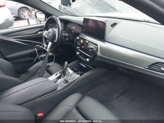 WBA53BH06NWX38674 BMW 530 I