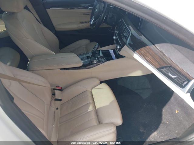 WBAJA7C57KWW19211 BMW 530i Xdrive