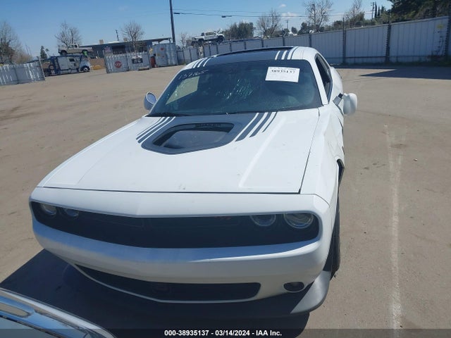 Dodge Challenger 392 Hemi Scat Pack Shaker 2016 2C3CDZFJ8GH300899 Image 13