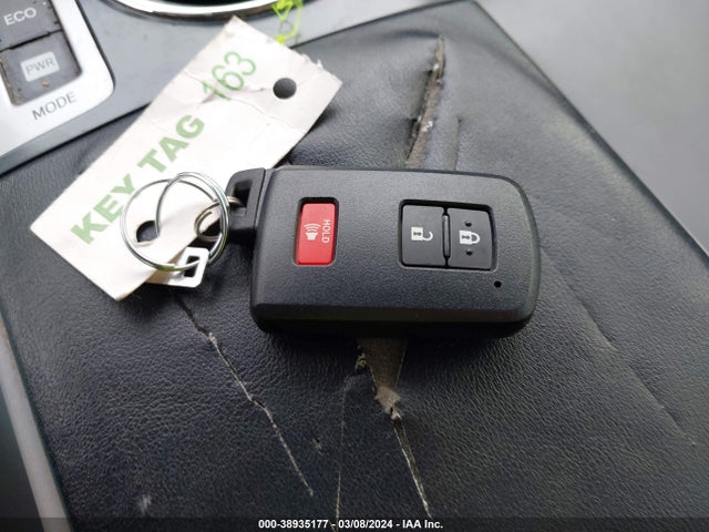 Toyota Prius V Five 2017 JTDZN3EU8HJ074343 Image 11