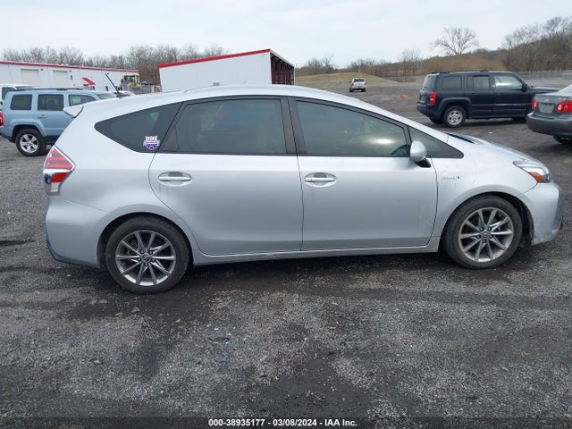 Toyota Prius V Five 2017 JTDZN3EU8HJ074343 Image 13