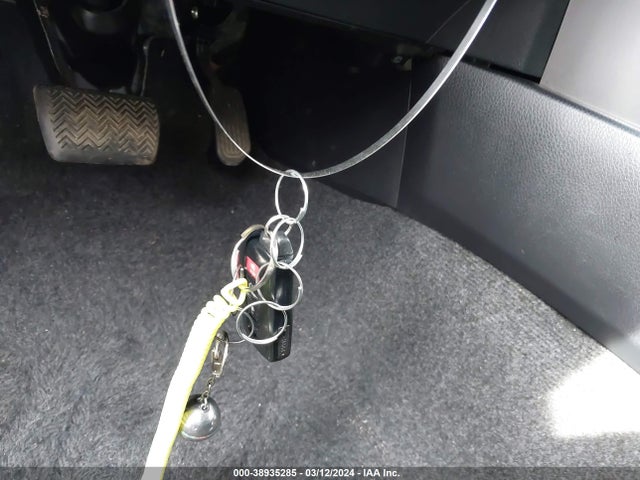 Toyota Rav4 Limited 2018 JTMDFREV9JD228761 Image 11