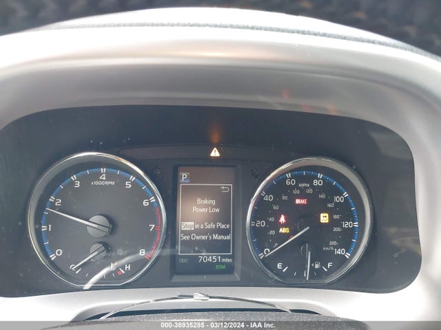 Toyota Rav4 Limited 2018 JTMDFREV9JD228761 Image 7