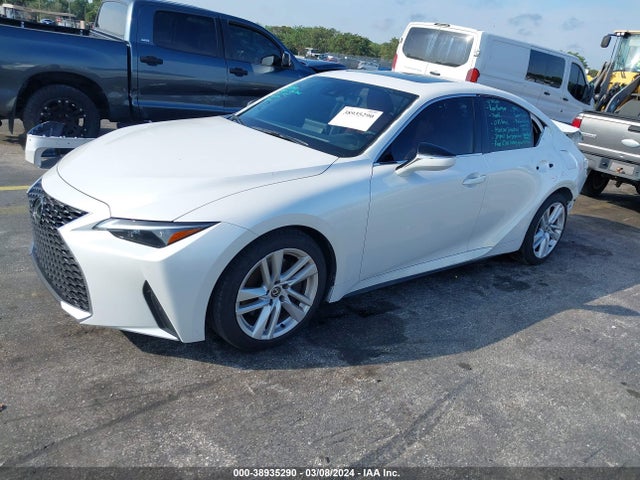 Lexus IS 300 2023 JTHCA1D20P5127015 Image 2