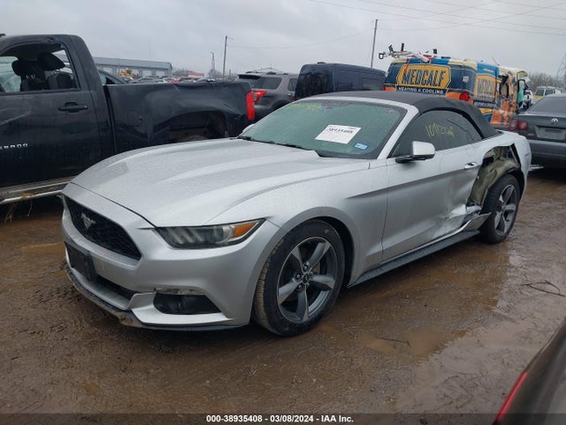 Ford Mustang V6 2015 1FATP8EM2F5330842 Image 2