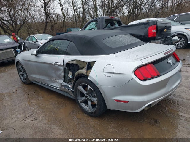 Ford Mustang V6 2015 1FATP8EM2F5330842 Image 3