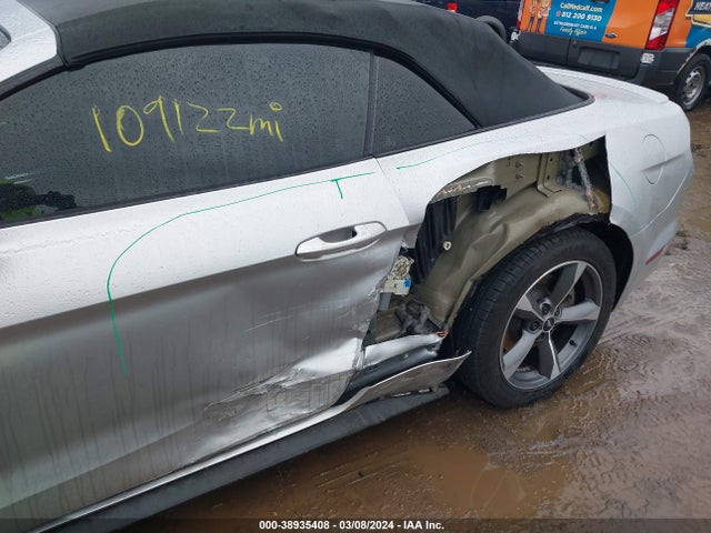 Ford Mustang V6 2015 1FATP8EM2F5330842 Image 6
