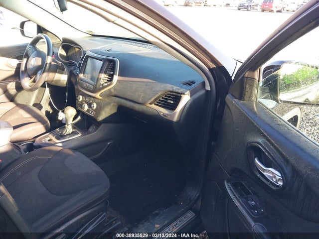 Jeep Cherokee Latitude 2015 1C4PJLCS9FW590019 Image 5