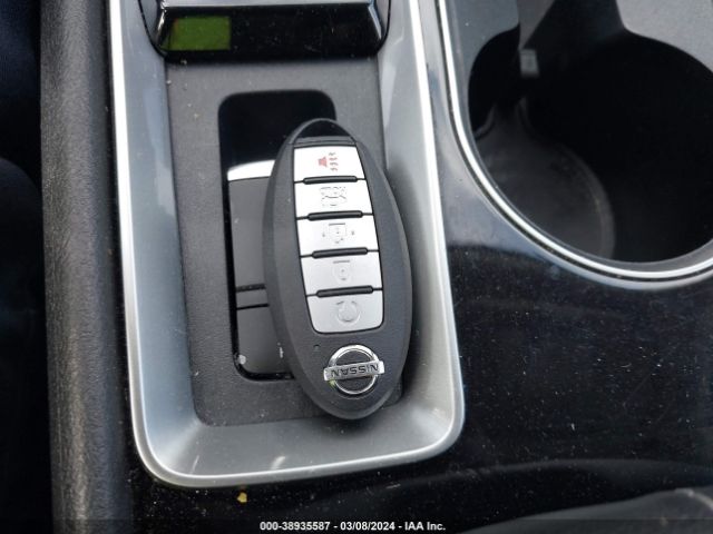 1N4BL4DW9NN410835 Nissan Altima Sv Intelligent Awd