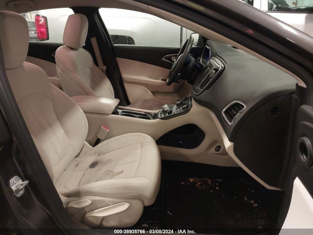Chrysler 200 Limited 2016 1C3CCCAB3GN116770 Image 5
