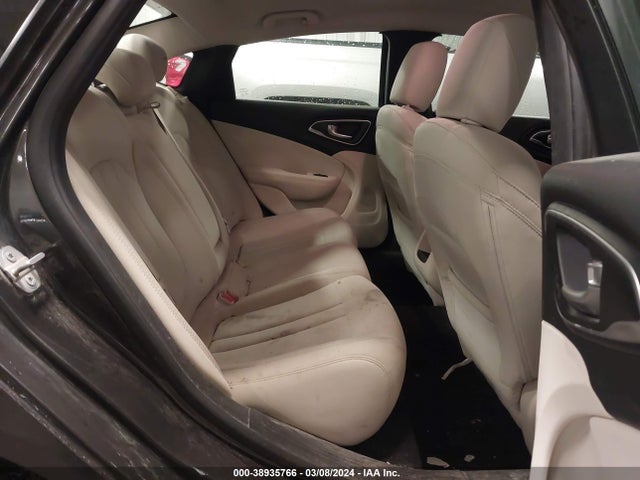 Chrysler 200 Limited 2016 1C3CCCAB3GN116770 Image 8