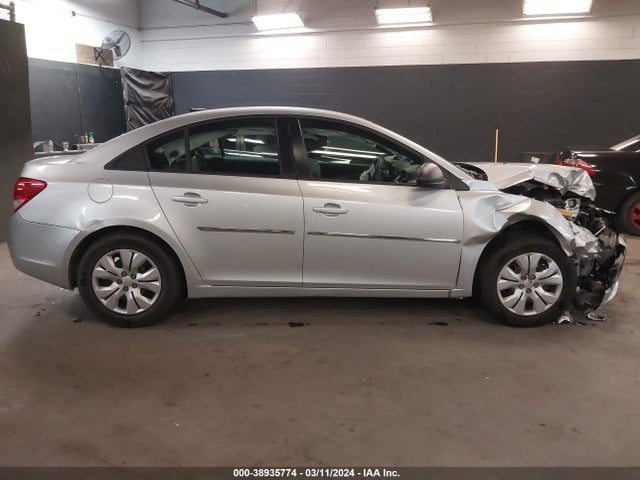 Chevrolet Cruze Ls Auto 2014 1G1PA5SG9E7141319 Image 13