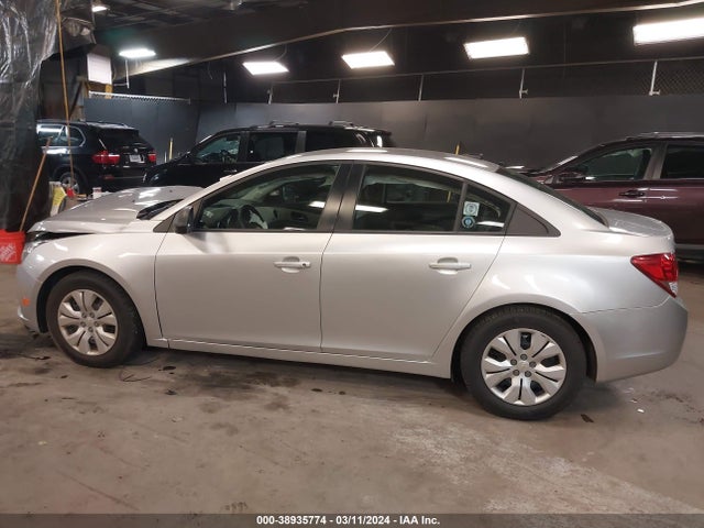 Chevrolet Cruze Ls Auto 2014 1G1PA5SG9E7141319 Image 14