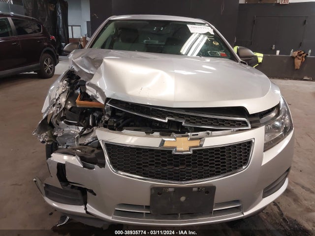 Chevrolet Cruze Ls Auto 2014 1G1PA5SG9E7141319 Image 6