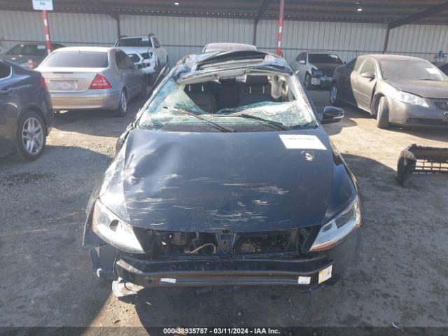 3VWDB7AJXHM392843 Volkswagen Jetta 1.4t Se