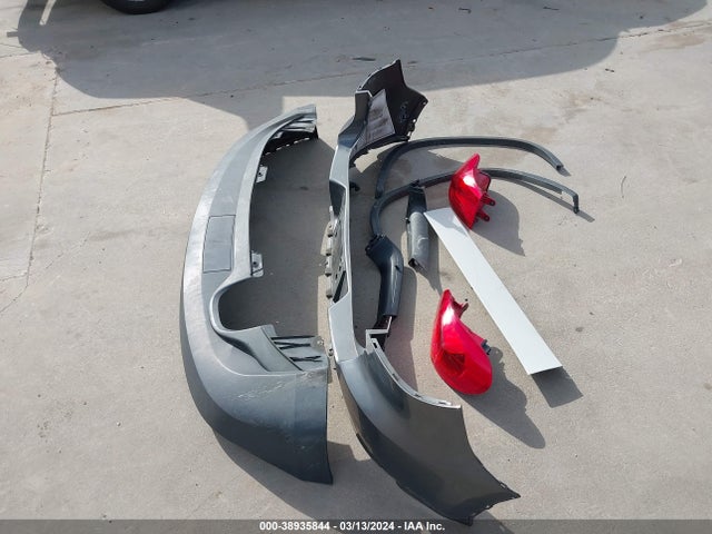 WVGBV7AX3GW558443 Volkswagen TIGUAN S