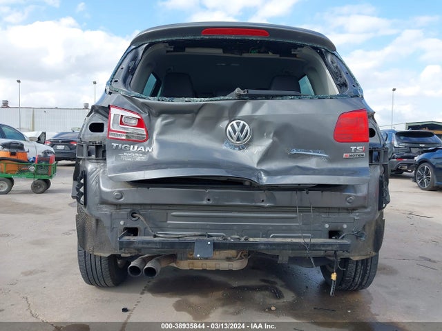 WVGBV7AX3GW558443 Volkswagen TIGUAN S