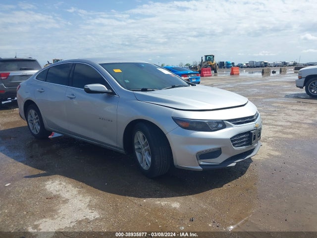2018 1G1ZD5ST6JF203899 main image