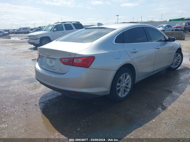 Chevrolet MALIBU LT 2018 1G1ZD5ST6JF203899 Image 4