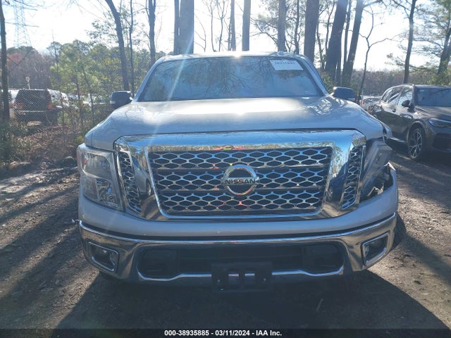Nissan TITAN SV 2017 1N6AA1E55HN567229 Image 12