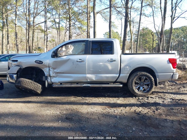 Nissan TITAN SV 2017 1N6AA1E55HN567229 Image 14