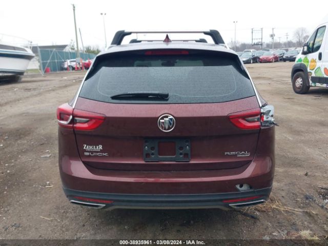 W04GV8SX6J1107567 Buick Regal Tourx Essence