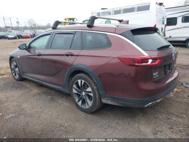 W04GV8SX6J1107567 Buick Regal Tourx Essence