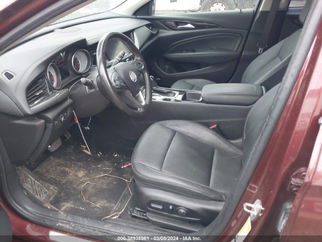 W04GV8SX6J1107567 Buick Regal Tourx Essence