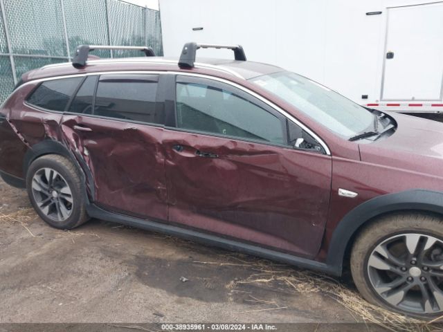 W04GV8SX6J1107567 Buick Regal Tourx Essence