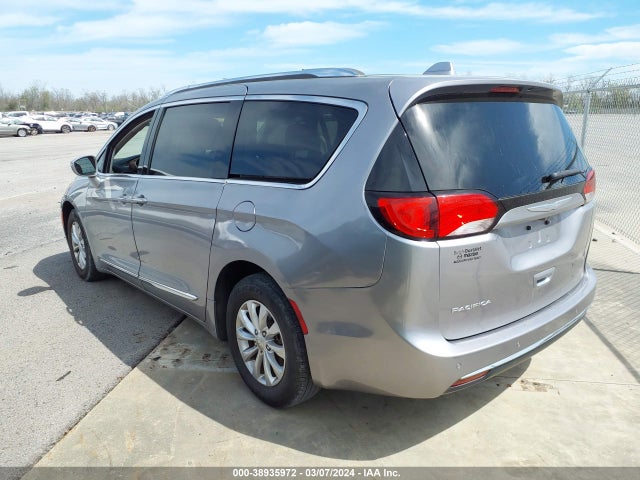 Chrysler Pacifica Touring L 2018 2C4RC1BGXJR120300 Image 3