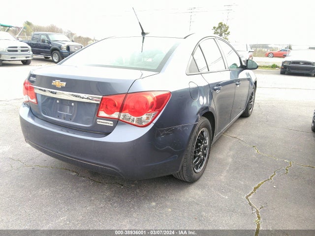 Chevrolet Cruze Ls Auto 2014 1G1PA5SHXE7207255 Image 4