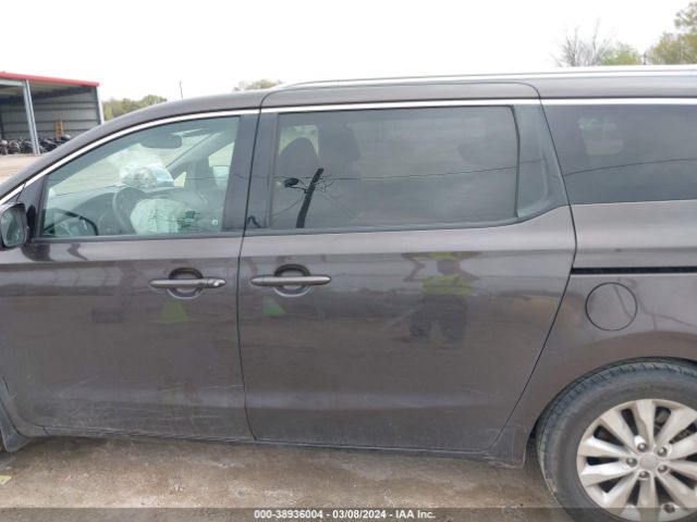 KNDMC5C10J6379543 KIA SEDONA EX