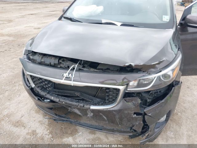 KNDMC5C10J6379543 KIA SEDONA EX