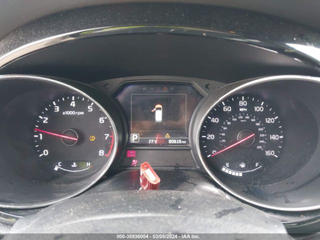 KNDMC5C10J6379543 KIA SEDONA EX