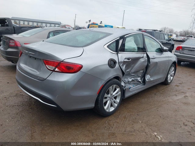 Chrysler 200 Limited 2015 1C3CCCAB1FN557943 Image 4
