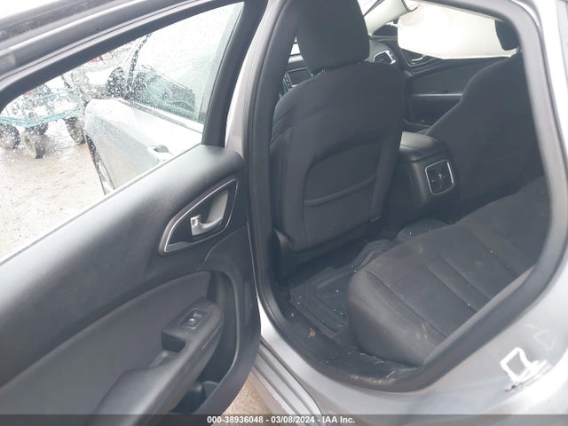Chrysler 200 Limited 2015 1C3CCCAB1FN557943 Image 8
