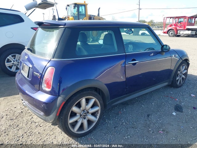2006 MINI COOPER S WMWRE33546TJ36895 Photo 3
