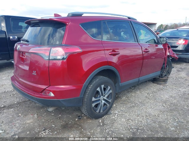 Toyota RAV4 LE 2018 2T3BFREV8JW841559 Image 4