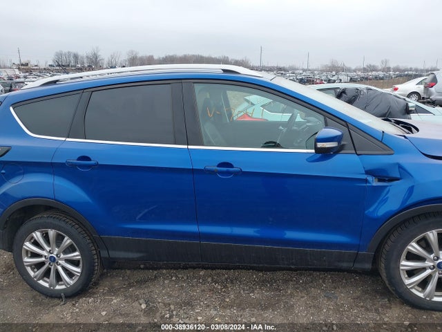 Ford Escape Titanium 2018 1FMCU0J94JUA37041 Image 13
