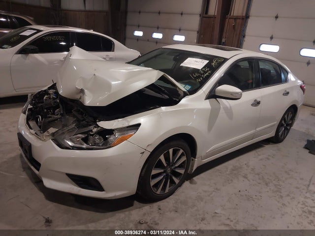 Nissan Altima 2.5 Sv 2016 1N4AL3AP7GC201711 Image 2