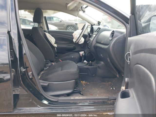 3N1CN7AP3KL812811 Nissan Versa 1.6 S+